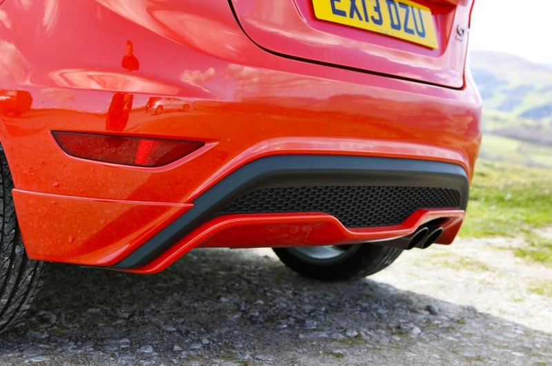 Illustration for article titled Settle An Oppo Debate: Fake vents?